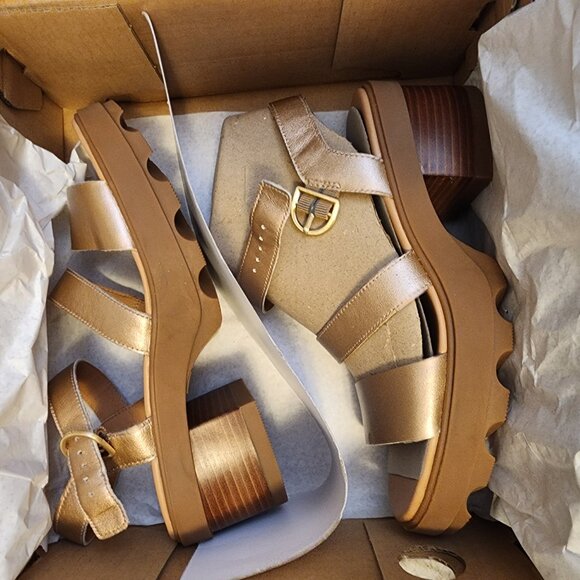 Sorel Womens Joanie Block-Heel Lug- Warm Gold, Gum 2 10M - A040 - Picture 5 of 7